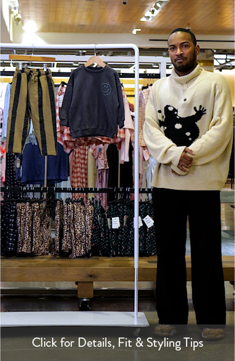 Kids' Smiley Sweatshirt & Stripe Sweatpants Set, sales video thumbnail