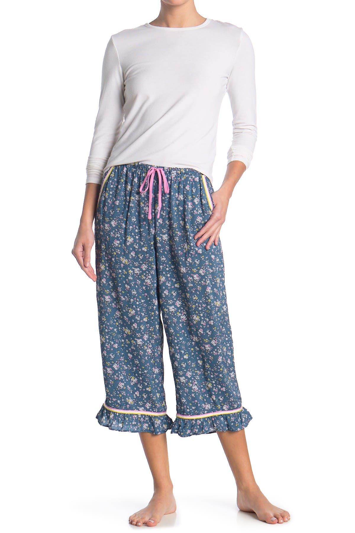 Kensie Floral Ruffled Capri Pajama Pants (Women) | Nordstromrack