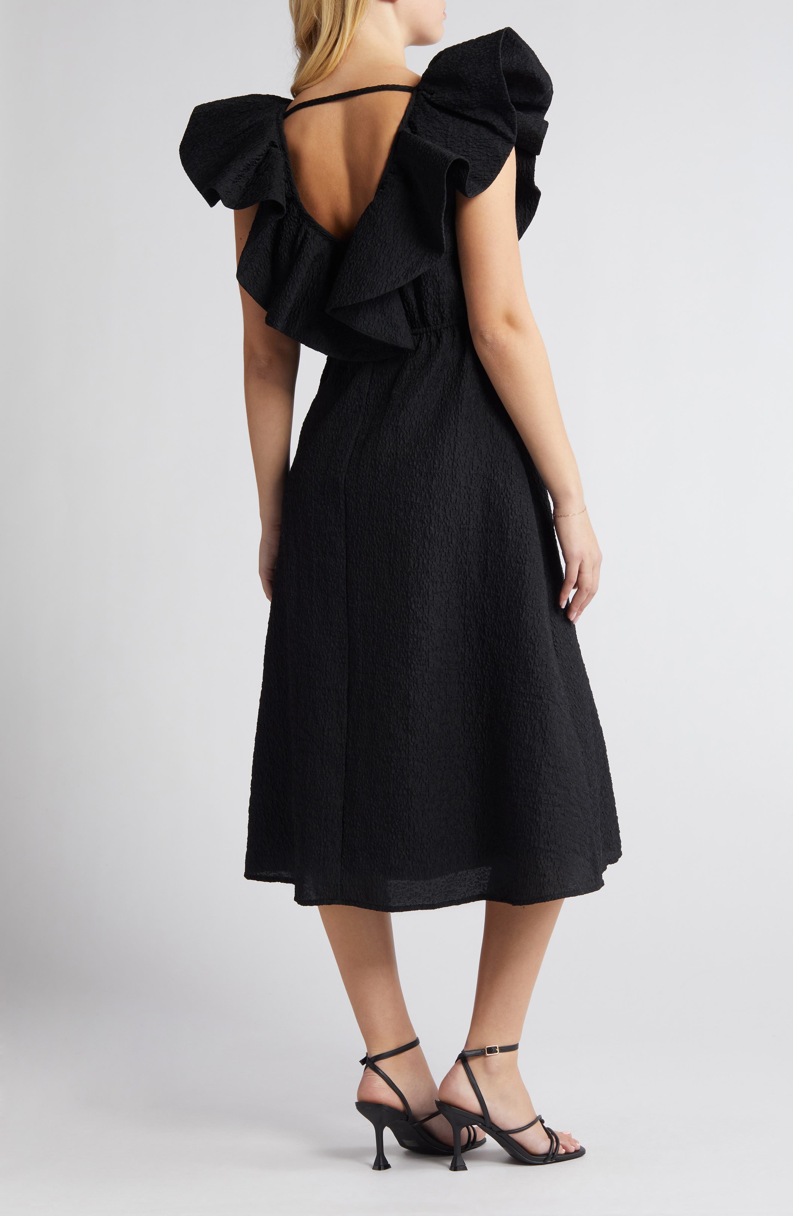 Chelsea28 Ruffle Puckered Midi Dress (Women) | Nordstromrack
