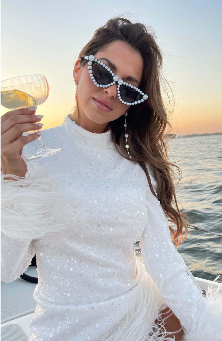 Untamed Petals Times Square Sunnies, Alternate, color, Black