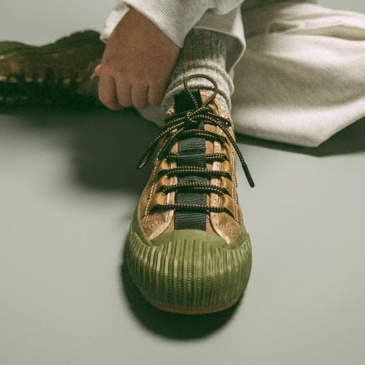 Grounder Low-Top Sneaker, Alternate, color, Sand-Green
