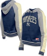 New Era Women's New Era  Navy New York Yankees Throwback Cropped Raglan Pullover Hoodie