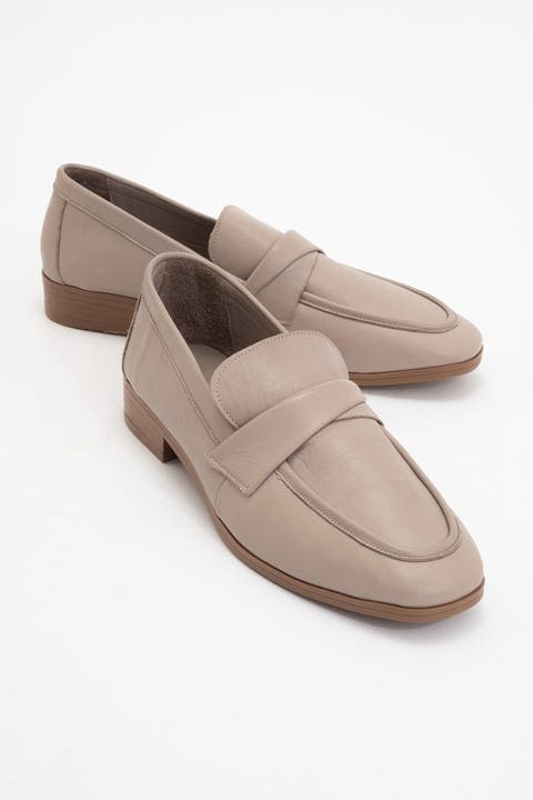 Splice Leather Flat Loafers (Women)