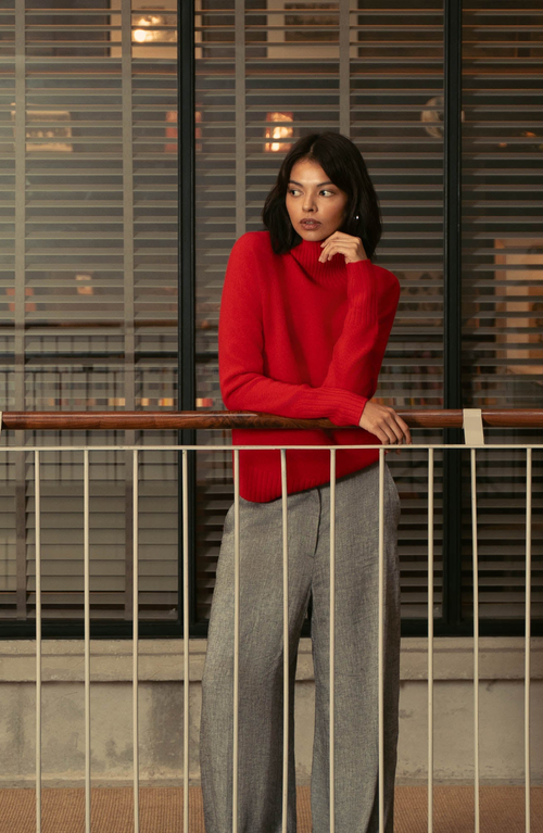 Italic Emma Cashmere Relaxed Turtleneck Sweater In Red
