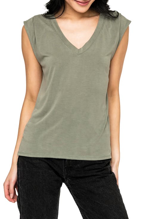 V-Neck T-shirt