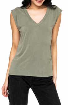 GIBSONLOOK V-Neck T-shirt