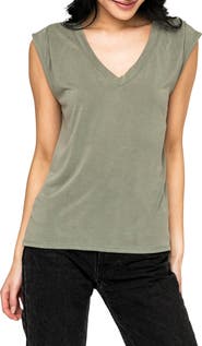 GIBSONLOOK V-Neck T-shirt