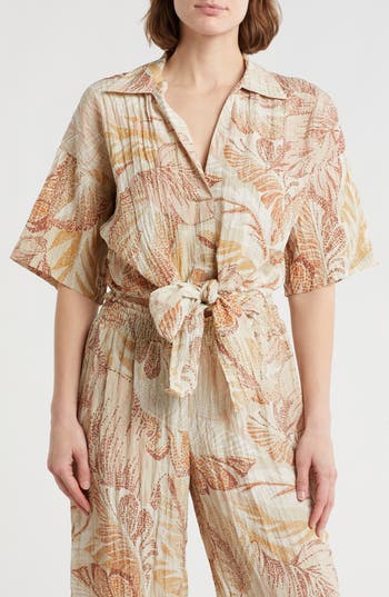Dr2 By Daniel Rainn Short Sleeve Tie Front Top In Gold