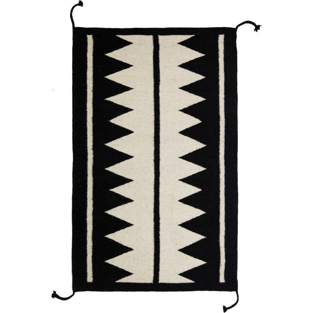 ARCHIVE NEW YORK ARCHIVE NEW YORK ZAPOTEC BLACK AND IVORY CHEVRON HANDWOVEN FLATWEAVE WOOL RUG