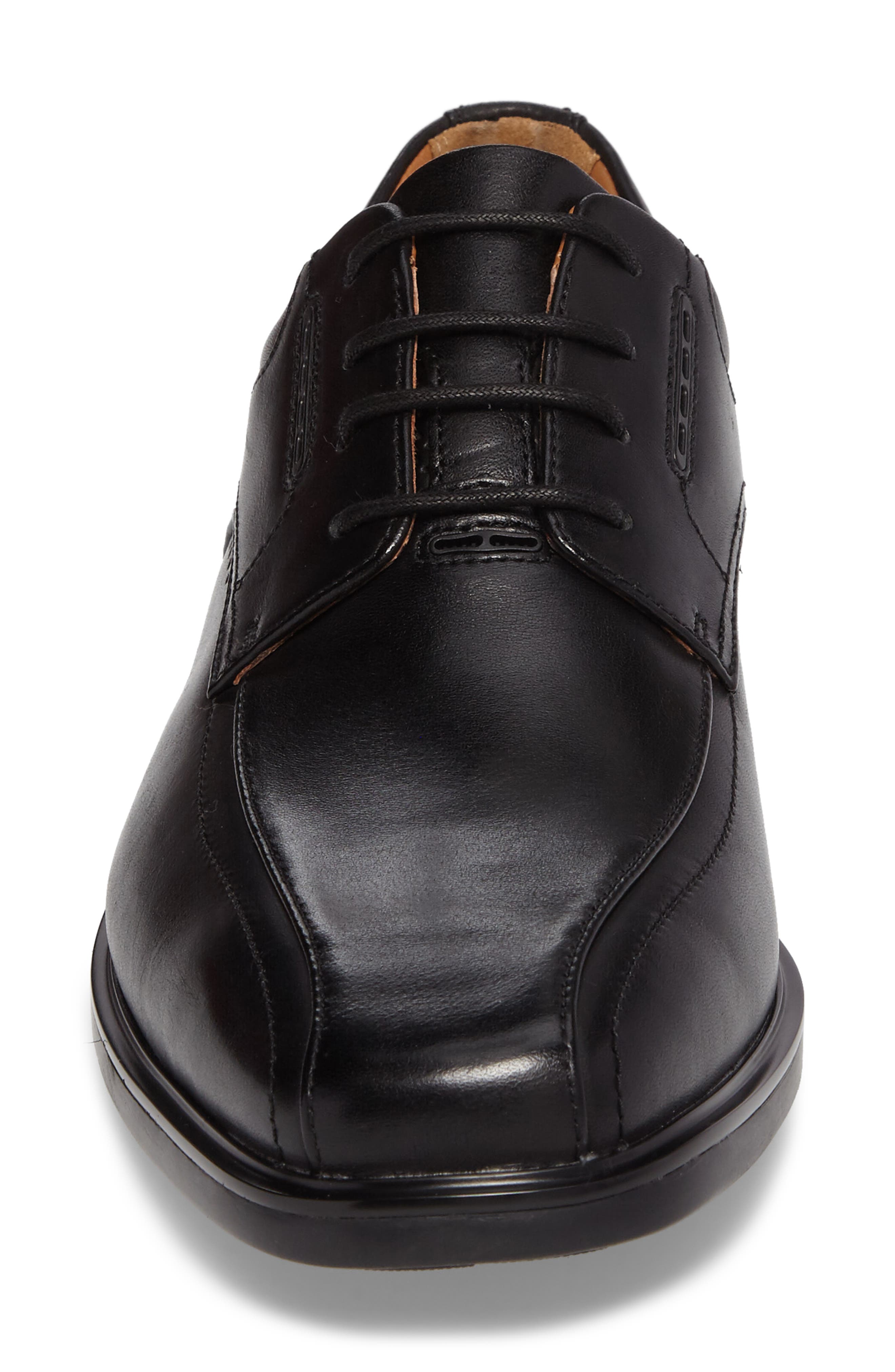 Clarks<sup>®</sup> Un.Kenneth Bike Toe Oxford, Alternate, color, 