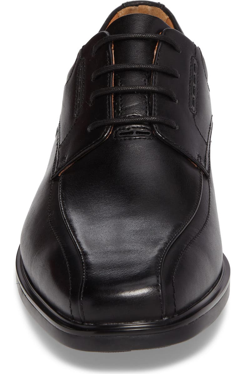 Clarks<sup>®</sup> Un.Kenneth Bike Toe Oxford, Alternate, color,