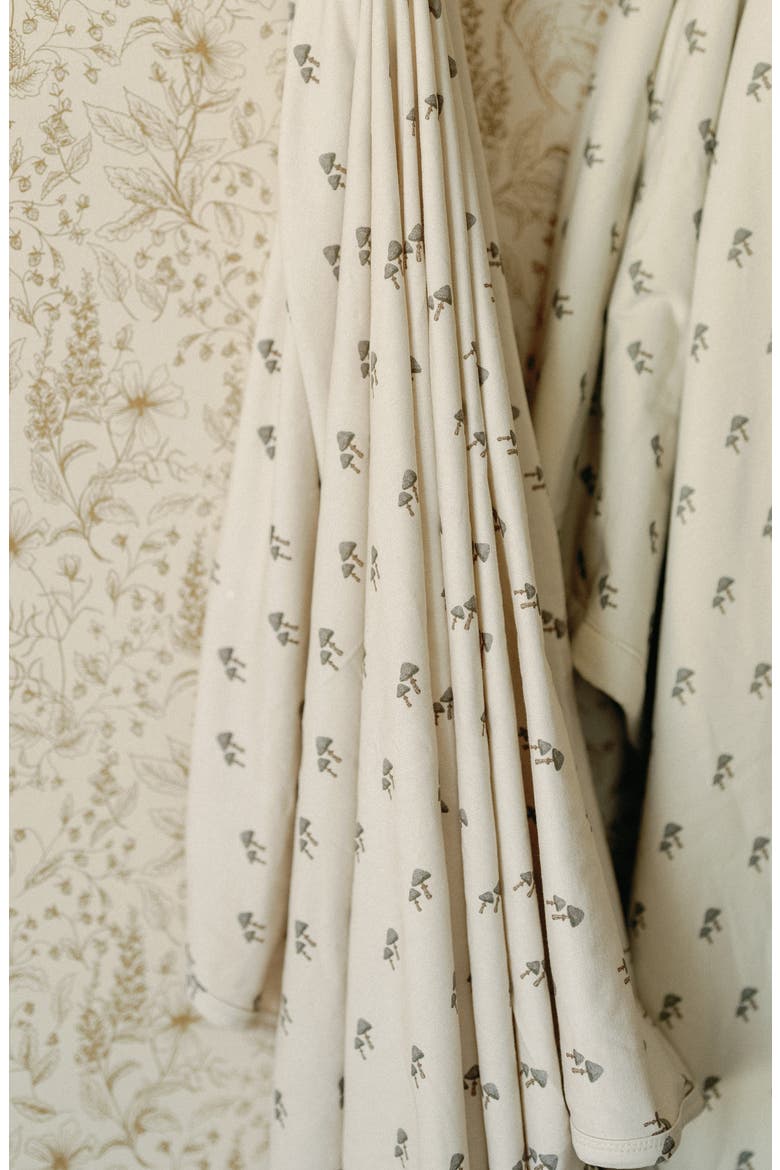 Assorted 2-Pack Organic Cotton Jersey Swaddle Blankets, Alternate, color, MUSHROOMS/SQUIRRELS