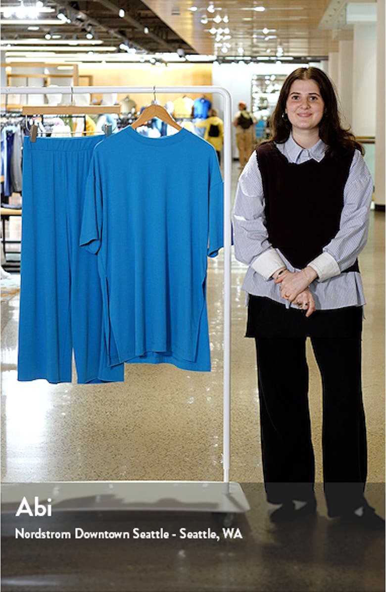 Lex Rib Oversize T-Shirt & High Waist Crop Pants, sales video thumbnail