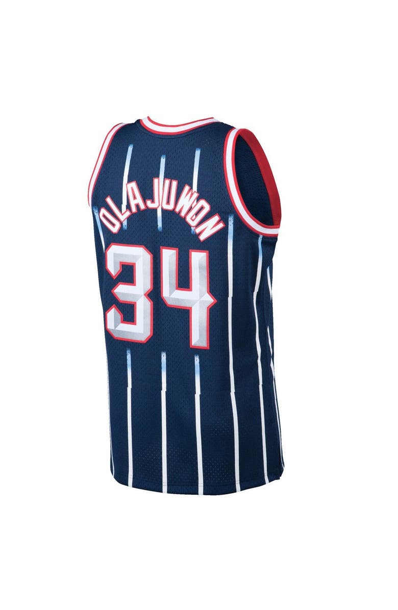 Mitchell & Ness Men's Mitchell & Ness Hakeem Olajuwon Navy Houston Rockets 1996/97 Hardwood Classics Swingman Jersey, Alternate, color, 