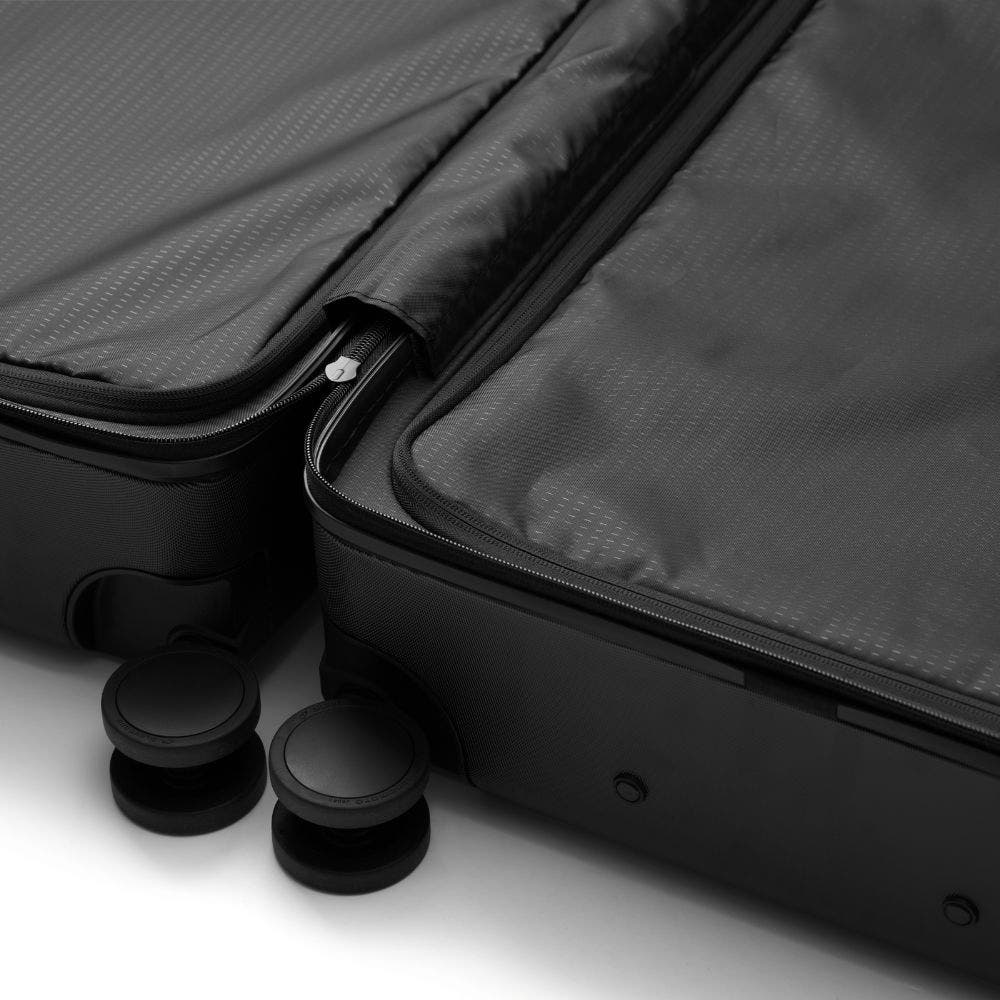 D_b_ Ramverk Pro Hardside 21 Inch Carry On Luggage  Spinner with Zipper Front Access Pocket, Alternate, color, Black Out