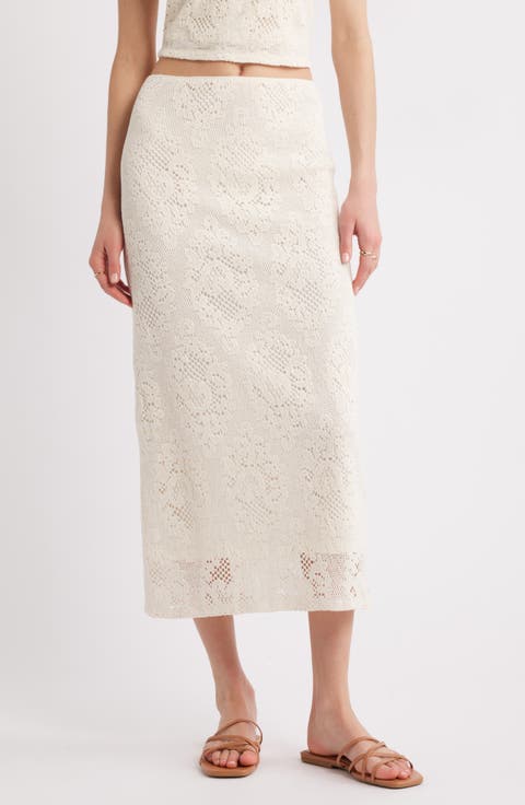 【関税＆送料込み】Moschino Ivory Midi Skirt With Illusion Moschino Ivory midi skirt with illusion lace print | VAZLUXE.COM