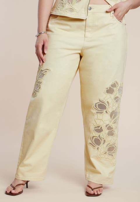 Floral Embroidery Jean (Plus)