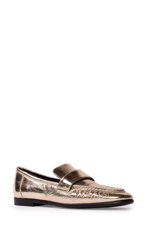 Arrow Loafer (Women)