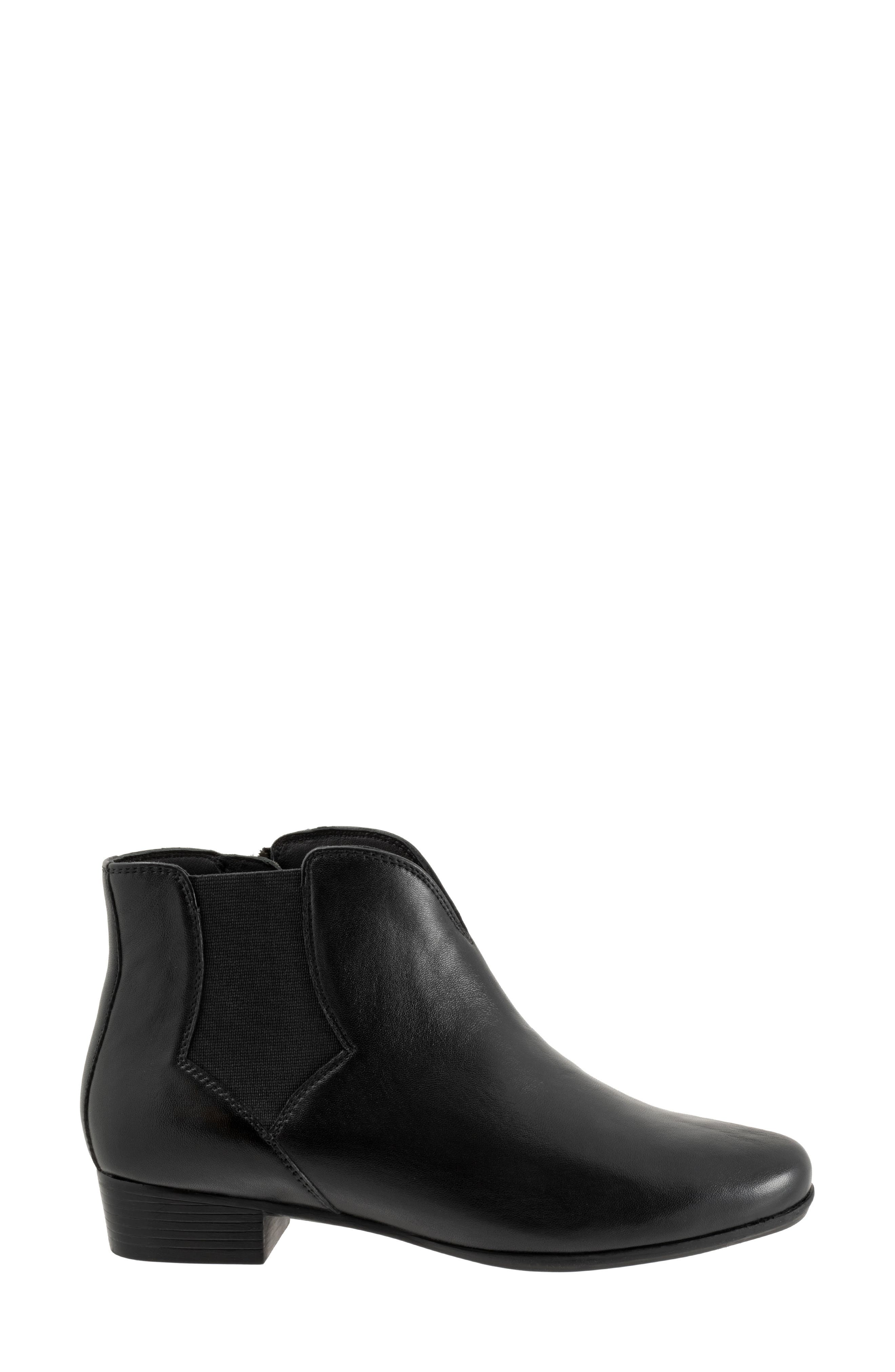 Trotters Monroe Side Zip Ankle Bootie, Alternate, color, Black