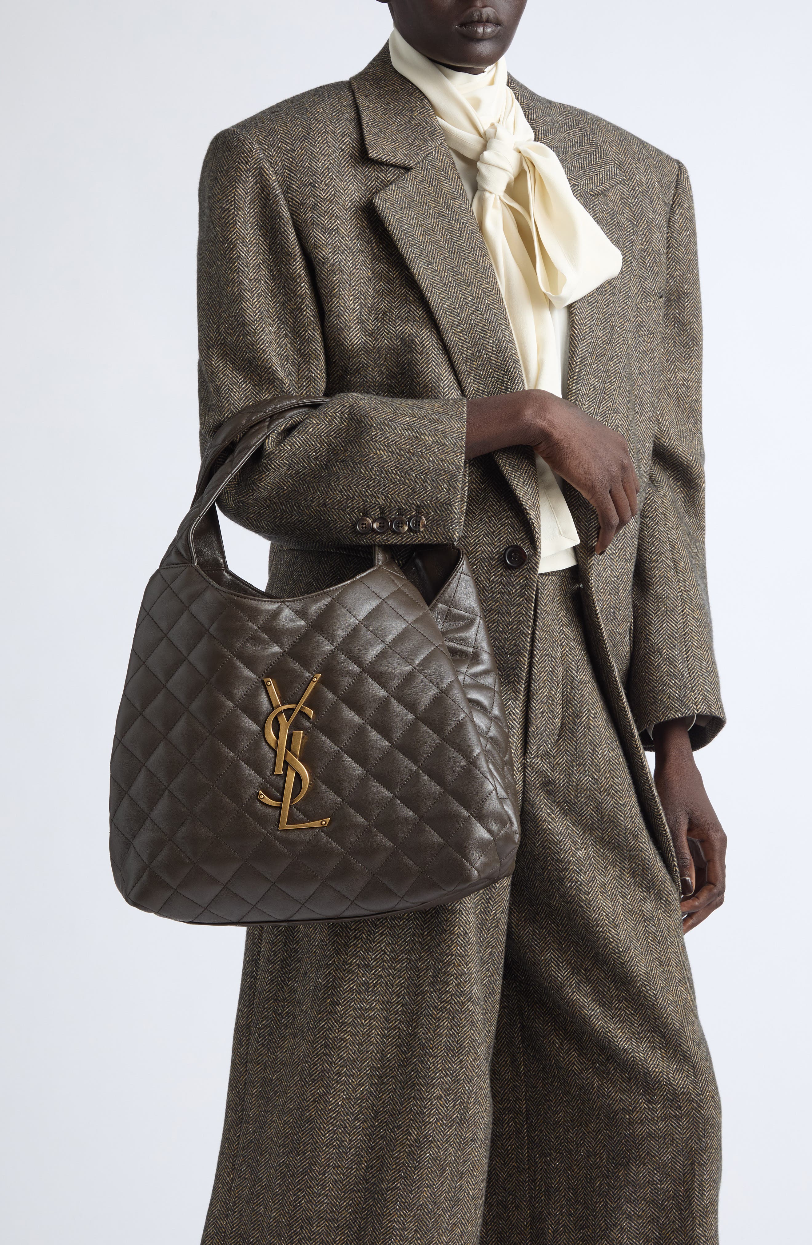 Medium Icare Quilted Shopper, Alternate, color, LIGHT MUSK