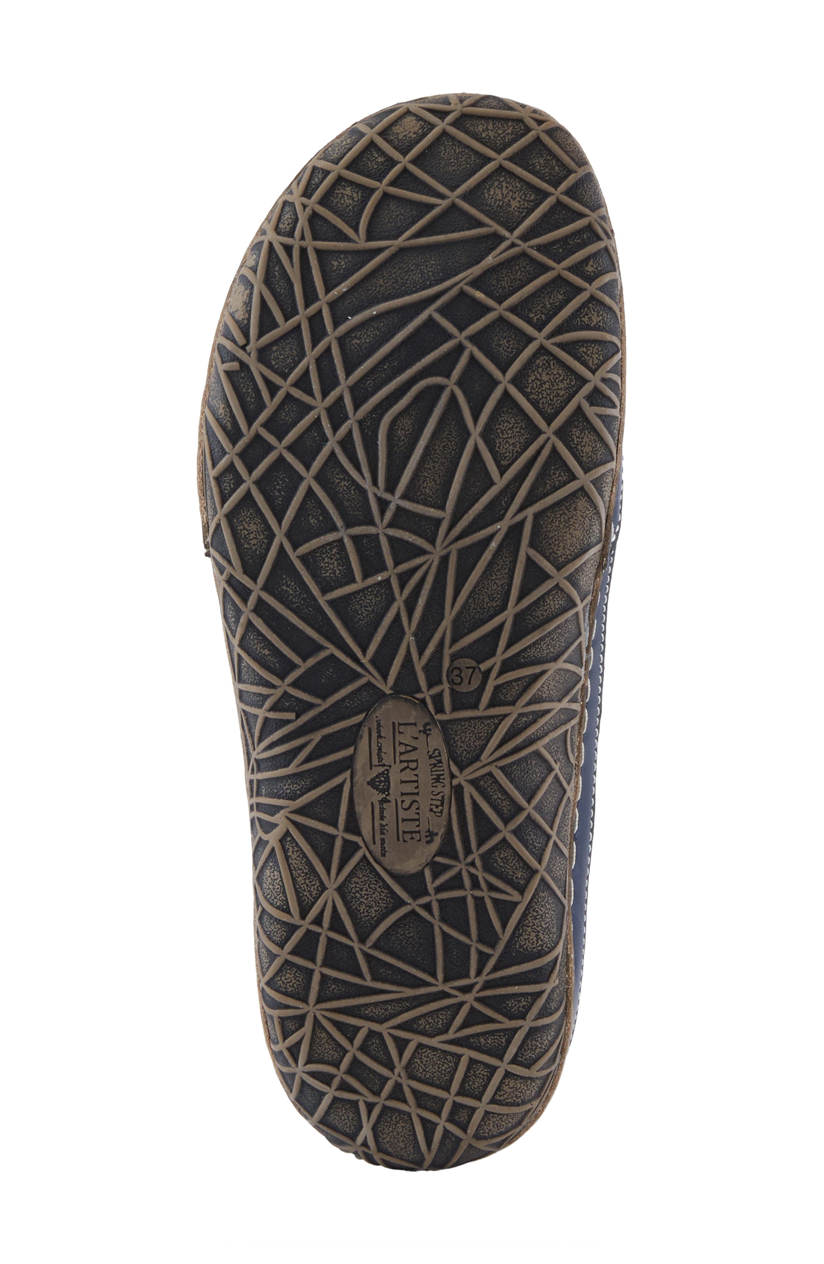 L'Artiste by Spring Step L'Artiste Libora Slip-On Flat, Alternate, color, Navy Multi