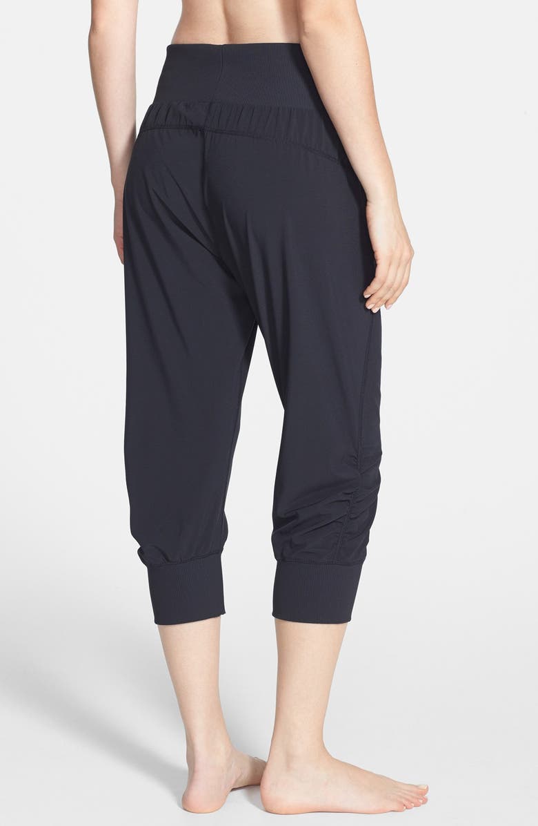 Zella 'Inspire' Capris, Alternate, color,