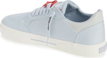 New Low Vulcanized Canvas Sneaker