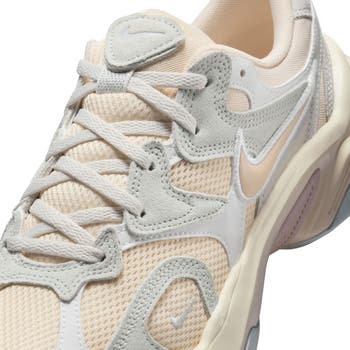 AL8 Sneaker