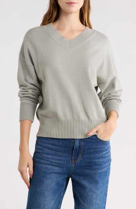 Vigoss V-Neck Sweater