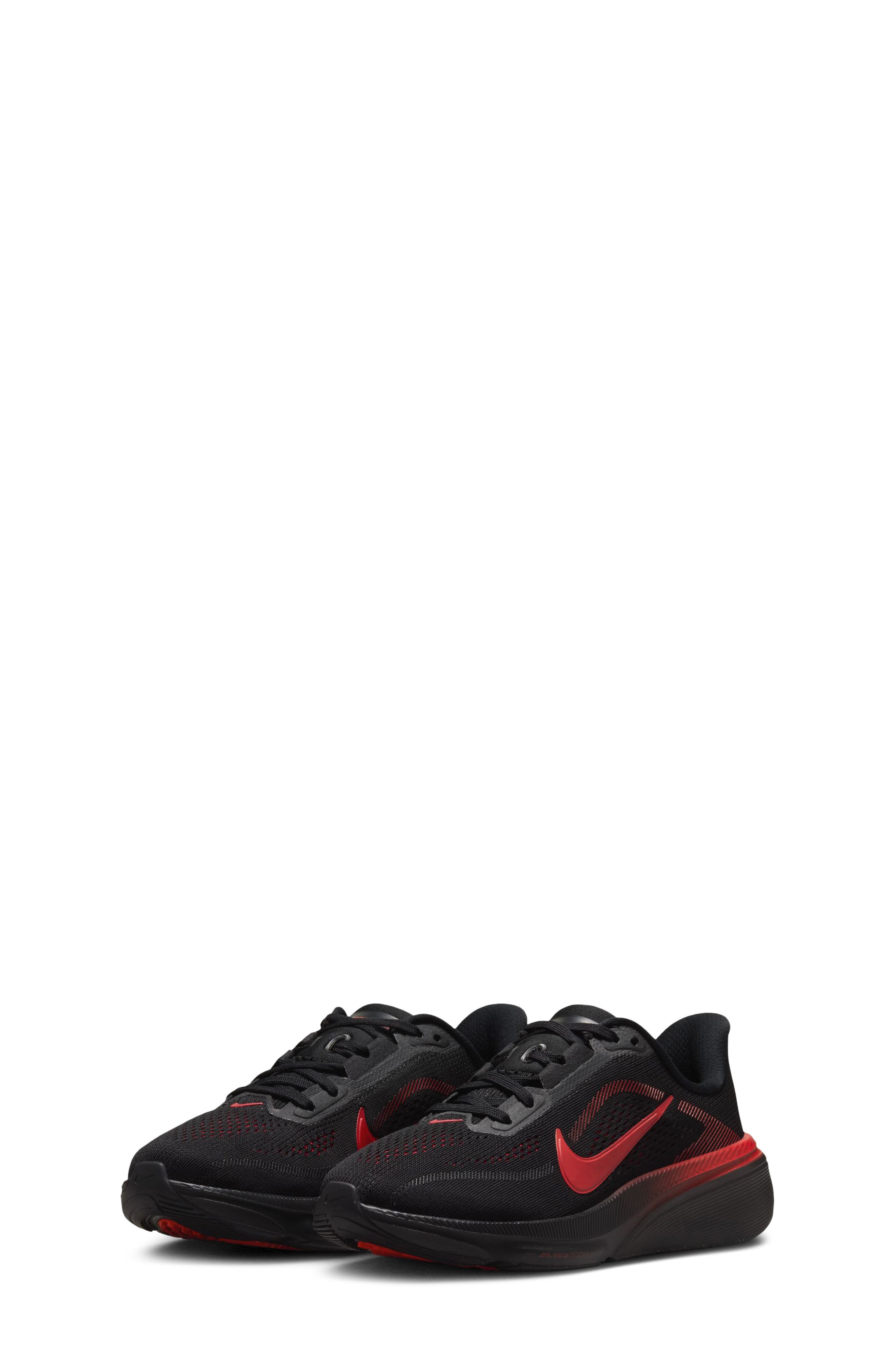 005 BLACK/BRTCRM