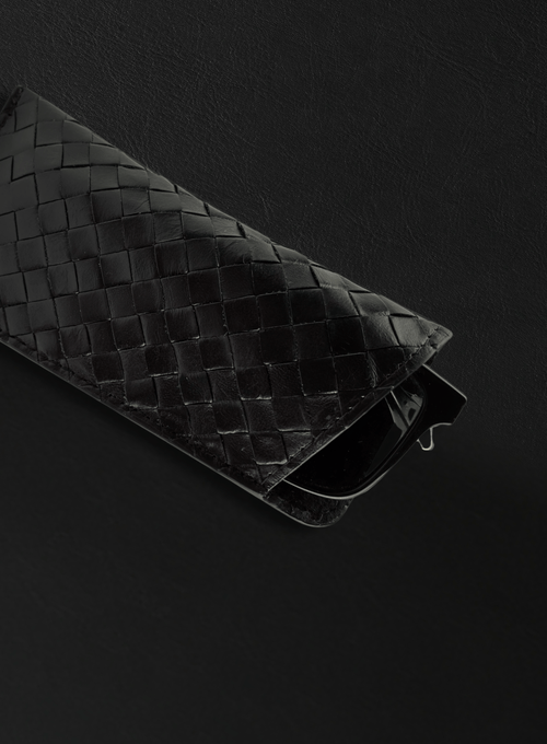 Deux Mains Woven Sunglass Case In Black