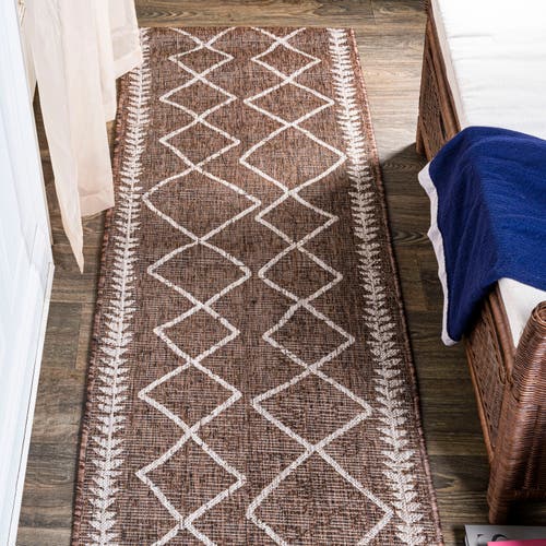 Jonathan Y Derya Diamond Trellis Indoor/outdoor Area Rug In Brown/beige