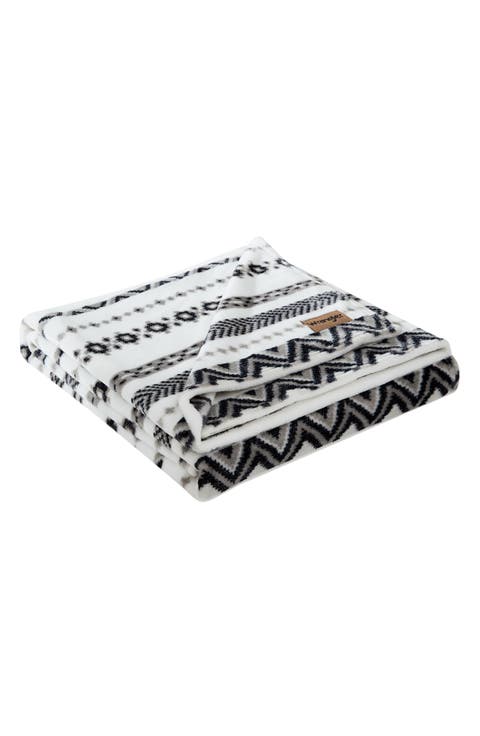 Diamond Trail Fleece Blanket