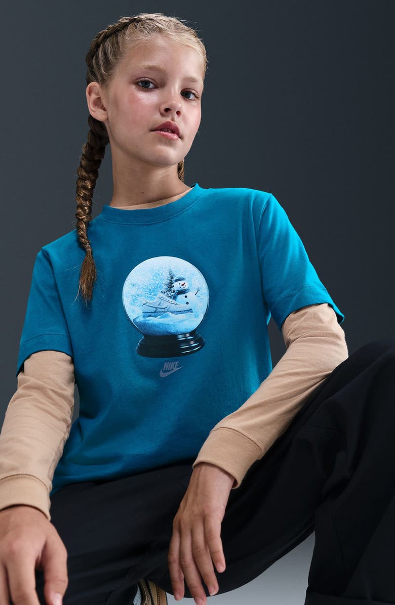 Nike Kids' Snow Globe Graphic T-Shirt, Alternate, color, Green Abyss