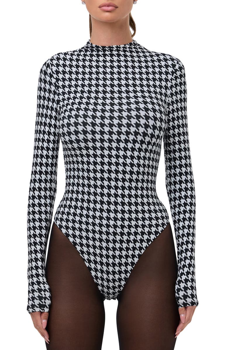 Naked Wardrobe Naked Snakeskin Print Long Sleeve Bodysuit, Main, color, Houndstooth Black/ White