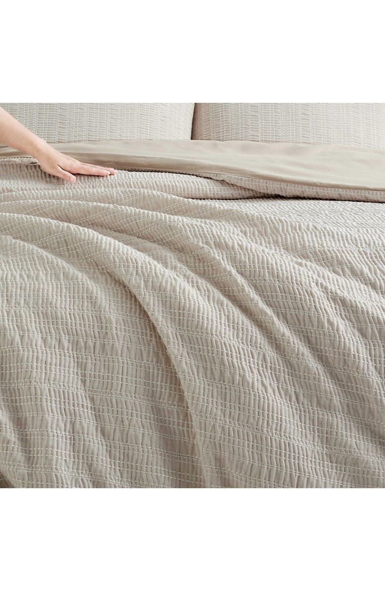 Kenneth Cole Reaction Stitched Gauze Yarn Dye Jacquard Comforter & Sham Set, Alternate, color, Light Beige