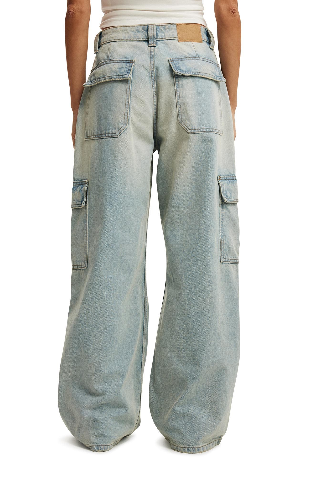 Women's Relaxed Cargo Jean - image 4