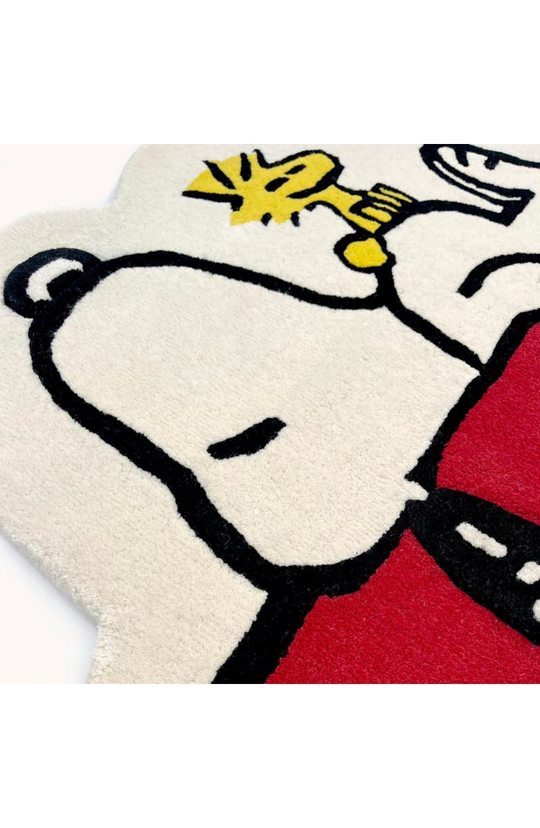 Maison Deux Peanuts Dog House Rug, Alternate, color, Red / Black