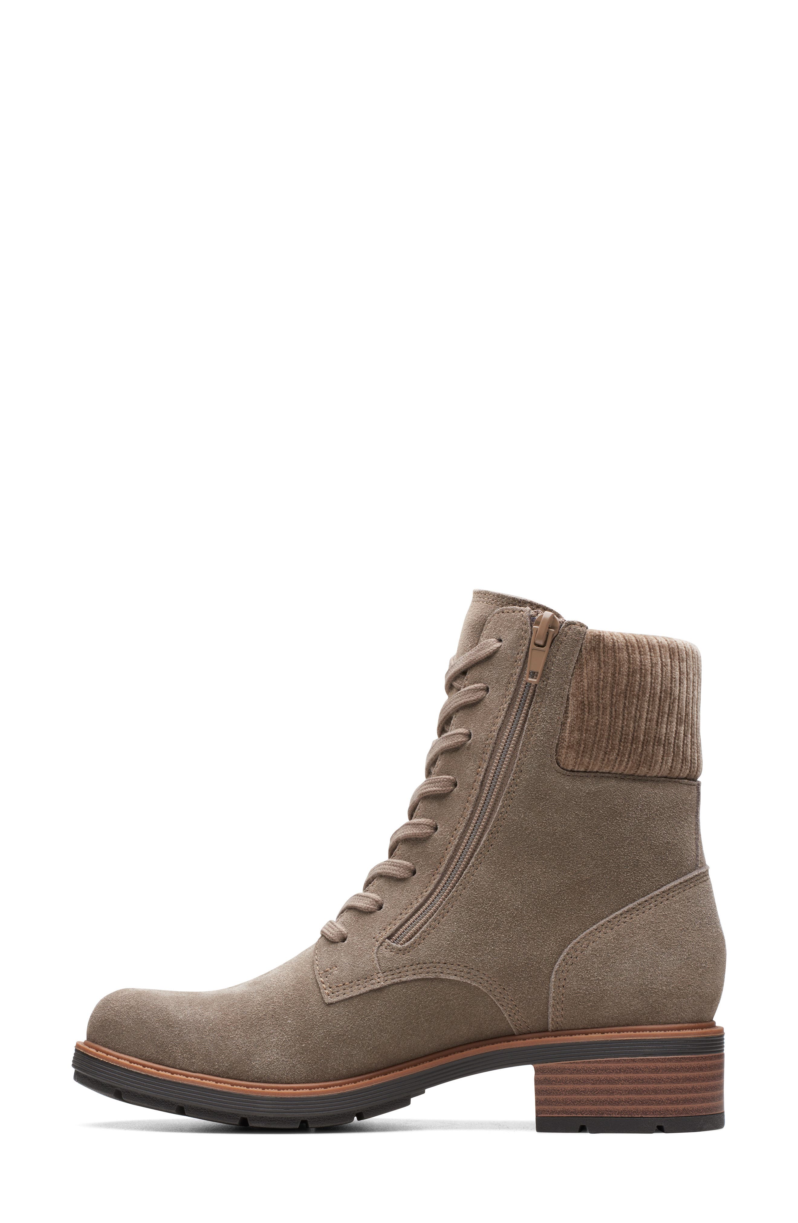 Clarks<sup>®</sup> Hearth Sky Lug Sole Boot, Alternate, color, 