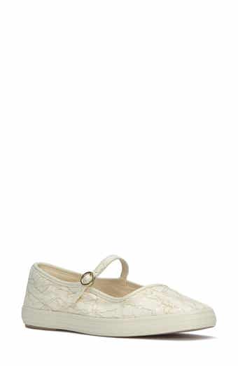 Lace Flat