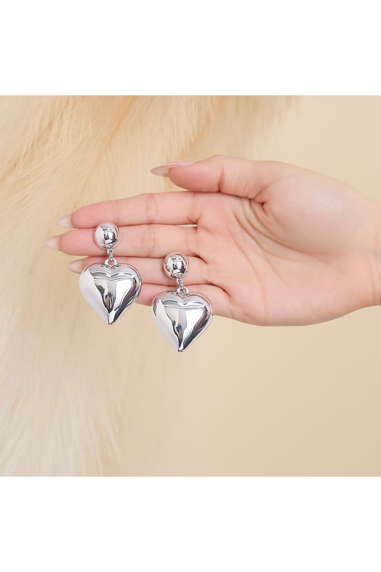 Drop Hear Dangle Earrings, Alternate, color, Silver