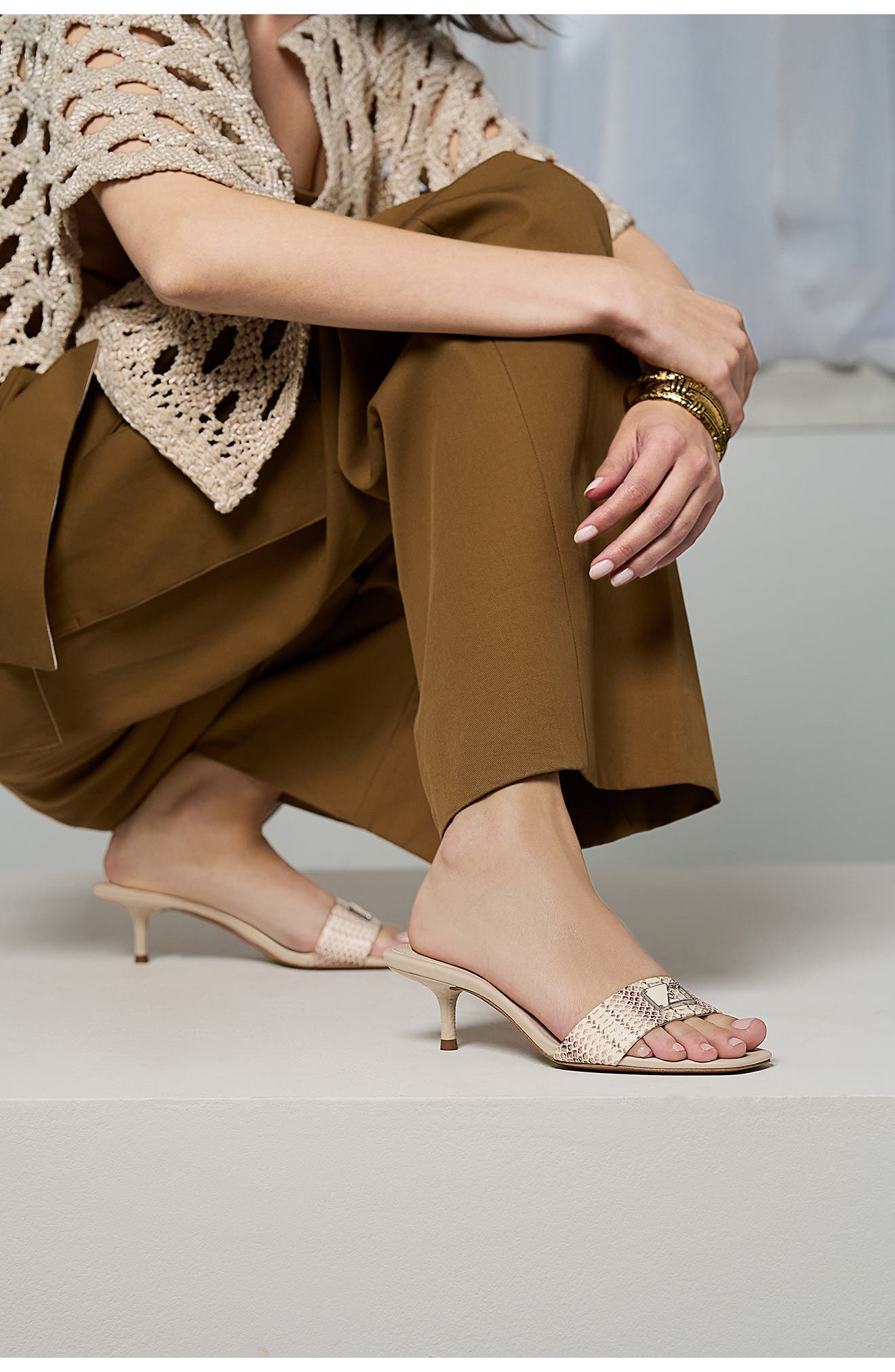 Franco Sarto Roey Sandal, Alternate, color, Grey