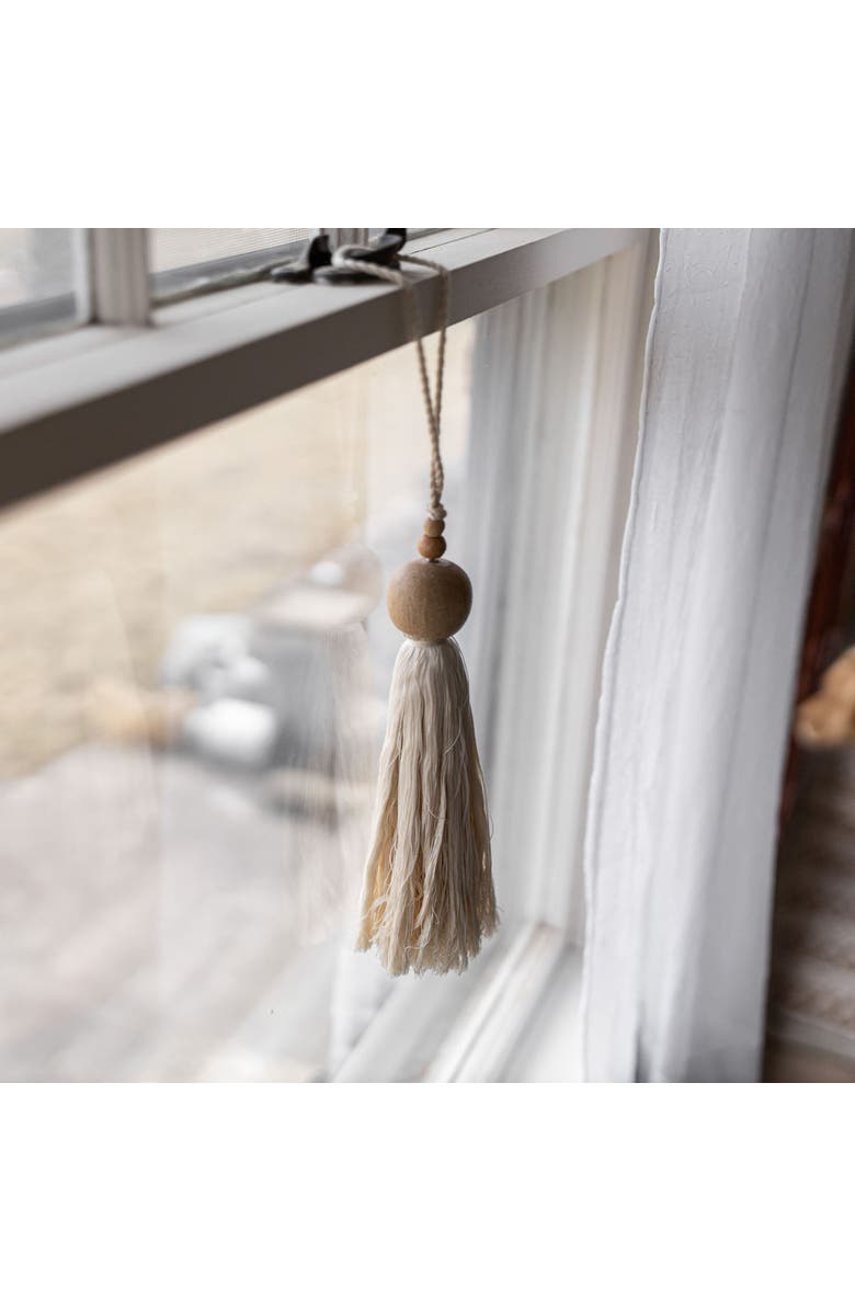 Foreside Home and Garden Beaded Cap Tassel White Cotton & Wood, Alternate, color, White