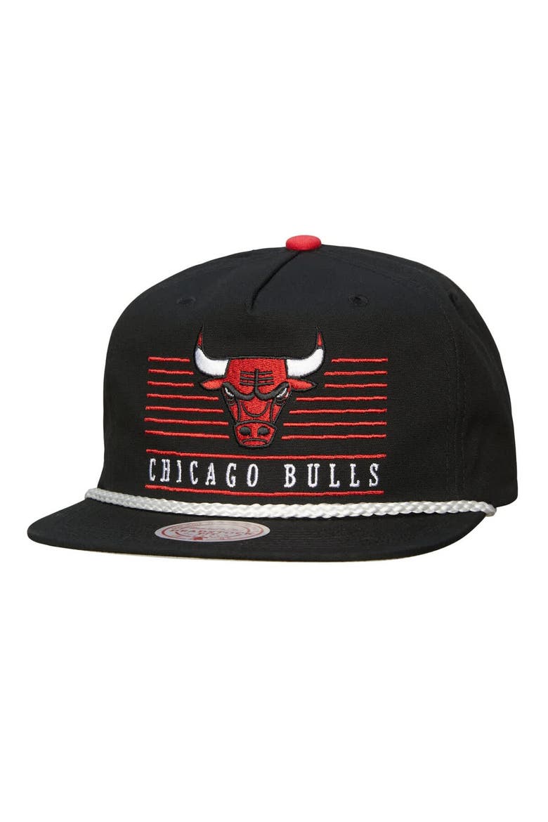 Men's Mitchell & Ness Black Chicago Bulls Ascend Deadstock Snapback Hat, Main, color, Black