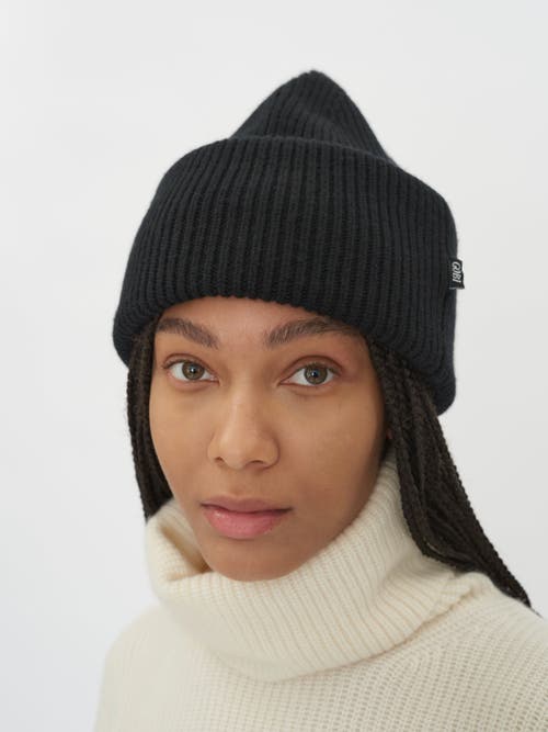 Gobi Cashmere Unisex Cashmere Ribbed Chunky Beanie White In Black