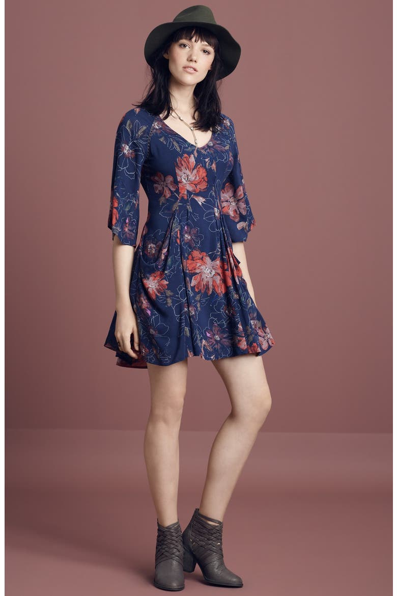 'Eyes On You' Trapeze Dress, Alternate, color, STONE COMBO