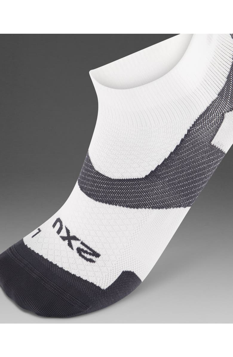 2XU Vectr Ultralight 1/4Crew Socks, Alternate, color, White/Grey