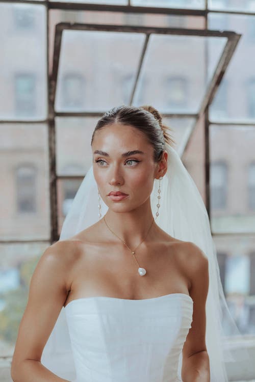 Untamed Petals Odessa Freshwater Pearl Lariat In White