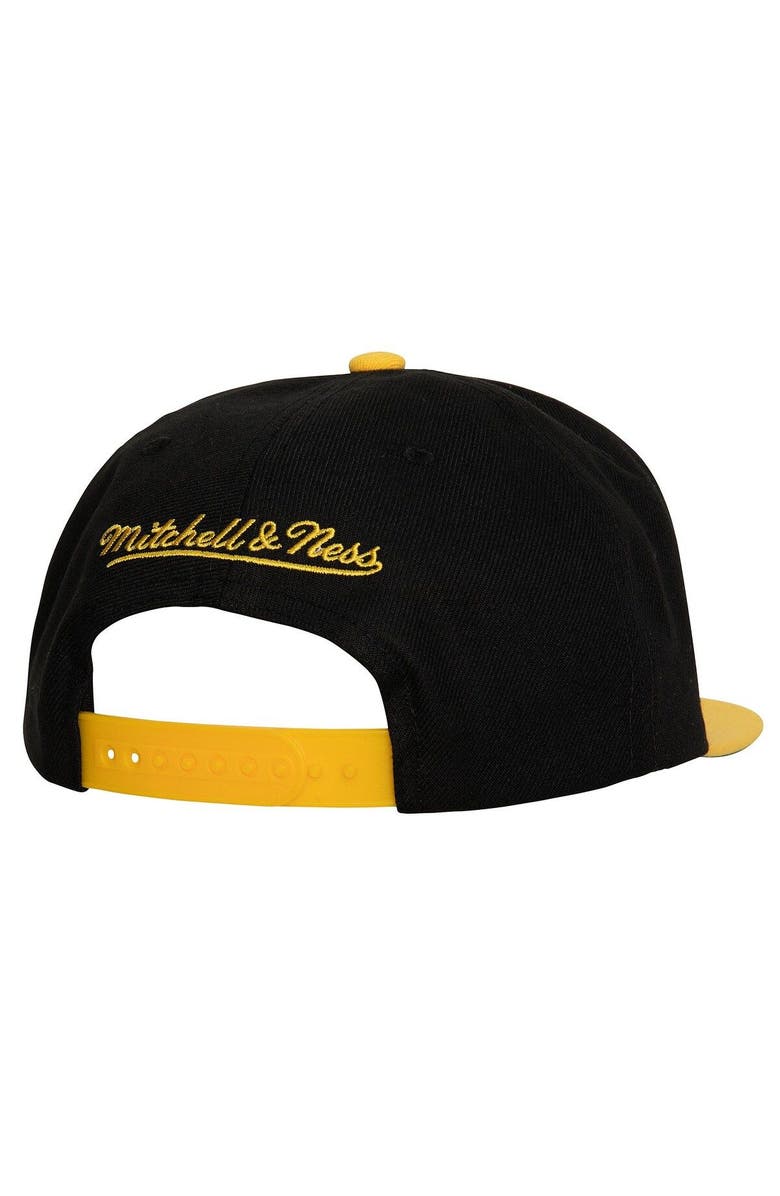 Mitchell & Ness Men's Mitchell & Ness Black Boston Bruins Core Team Ground 2.0 Snapback Hat, Alternate, color, Black