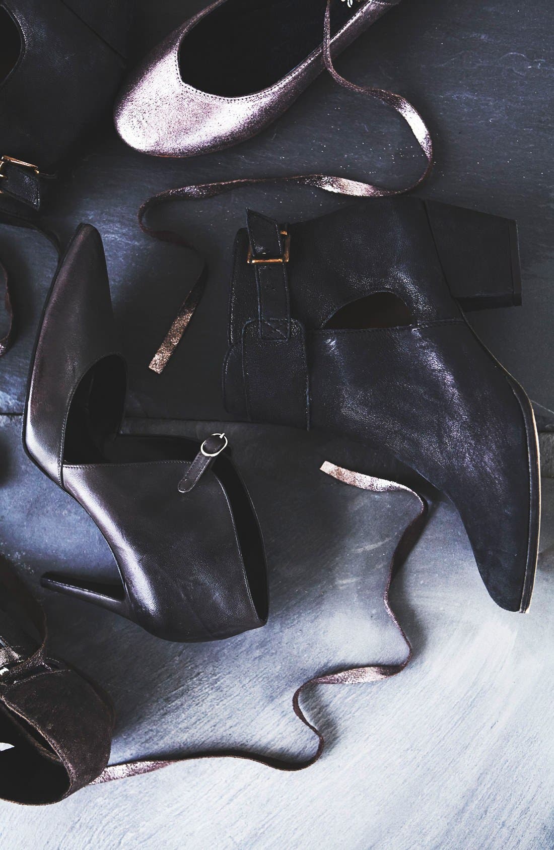 'Cerow' Pump, Alternate, color, BLACK LEATHER